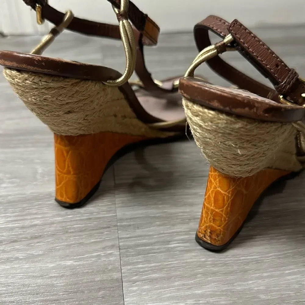 Louis Vuitton Wedges size 35 1/2